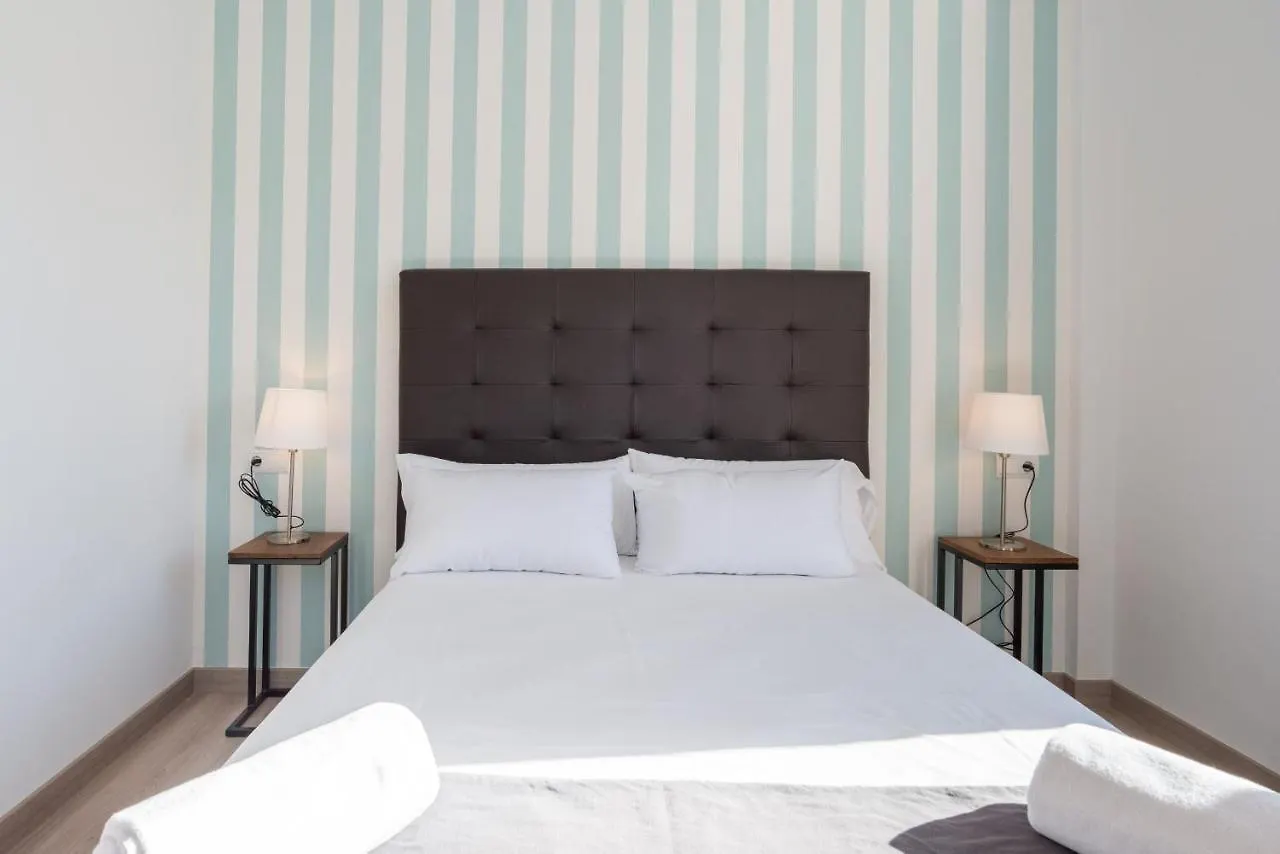 Urbe10 Atarazanas 2 Bedrooms Apartment Malaga Spain